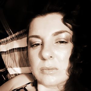 Meet your Posher, Amra amber